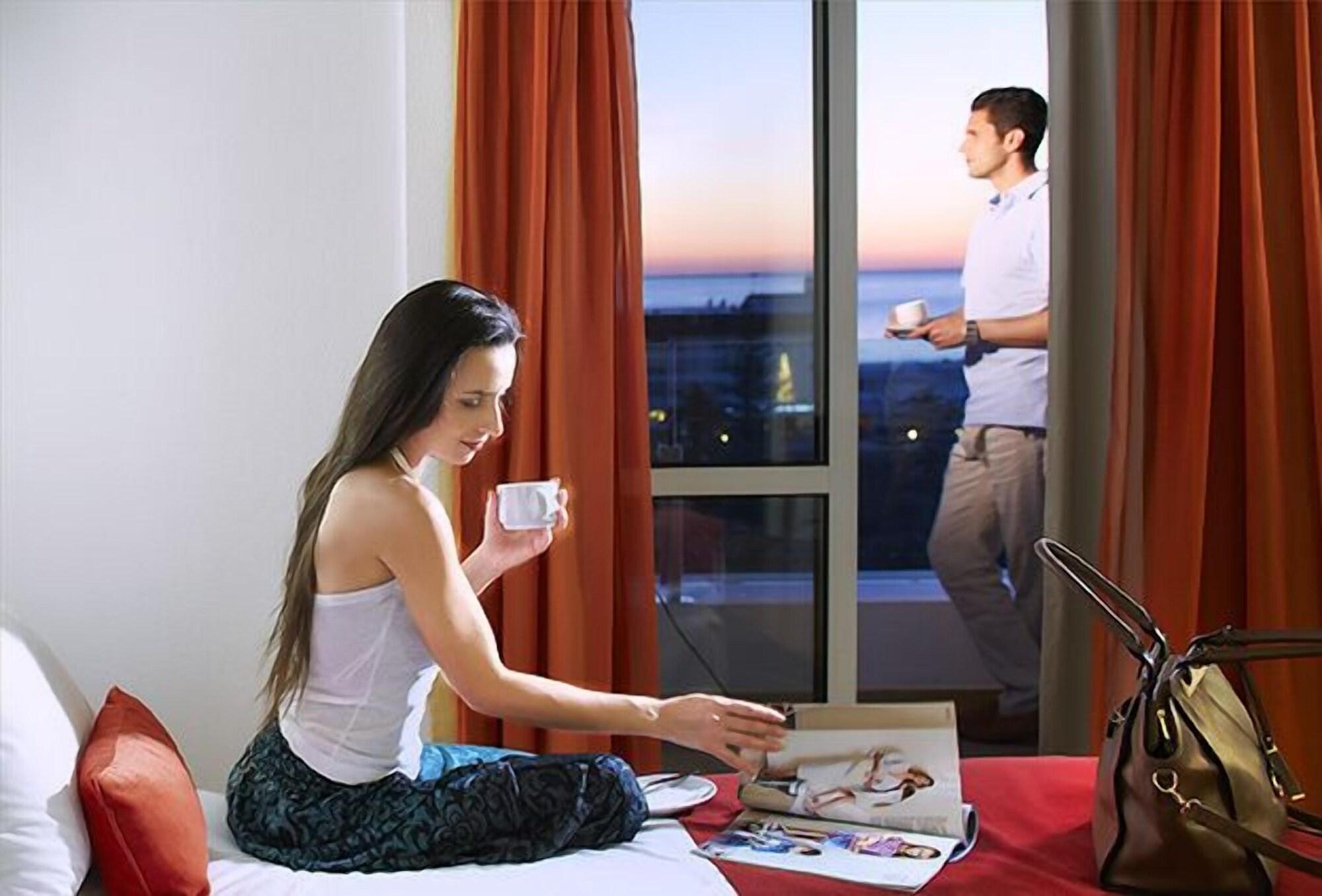 Alcazar Hotel & Spa 몬뜨고르두 외부 사진