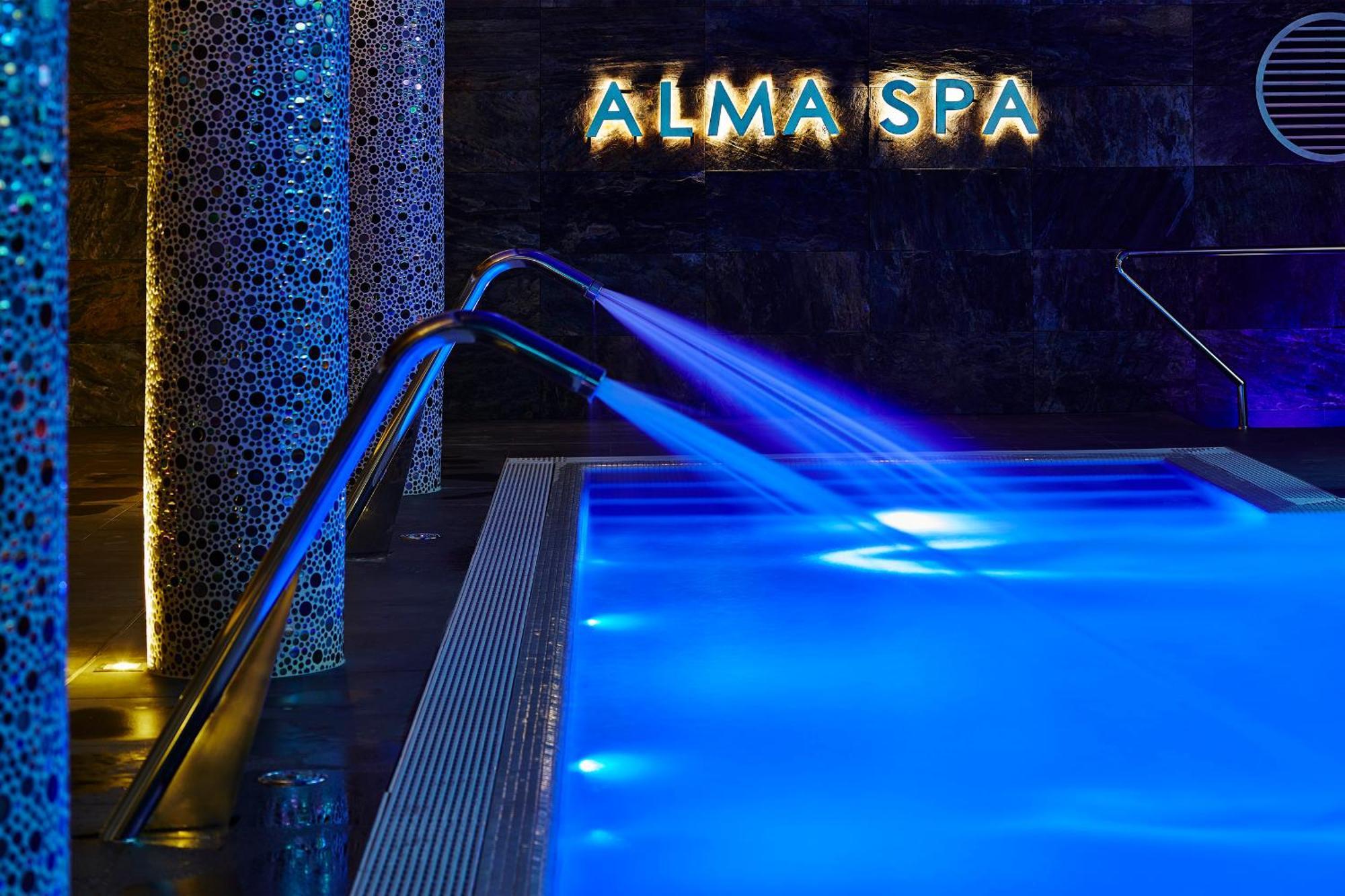 Alcazar Hotel & Spa 몬뜨고르두 외부 사진